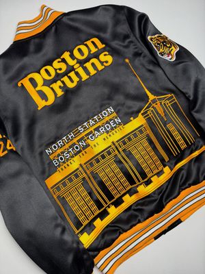 Image post by @jeaniusjackets on Instagram