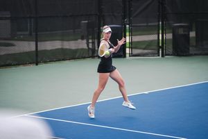 Image post by @ou_wtennis on Instagram