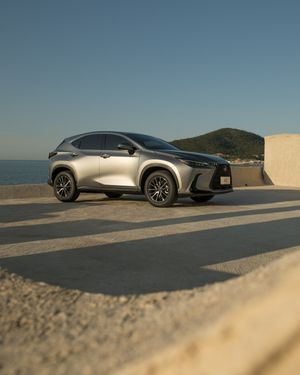 Image post by @discoverlexus on Instagram