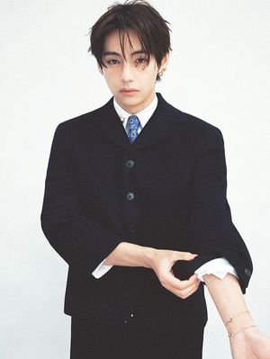 Image post by @voguetaiwan on Instagram