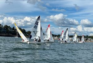 Image post by @yalesailing on Instagram