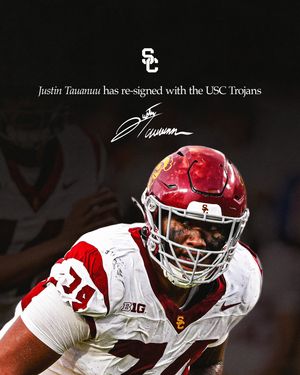 Image post by @uscfb on Instagram