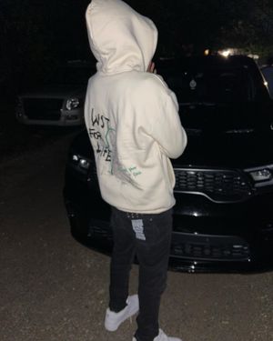 Image post by @rellfeedz on Instagram