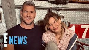 Video post by @enews on YouTube