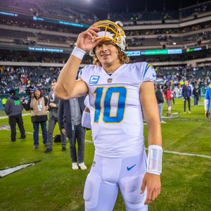 Image post by @chargers on Twitter