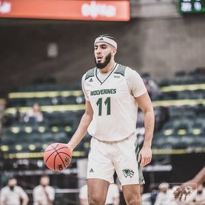 Image post by @onpointbasketball on Instagram