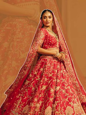 Image post by @ambika_fashion_kolkata on Instagram