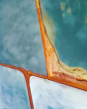 Image post by @droneartgallery on Instagram