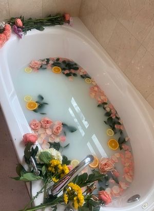 Image post by @RahuaBeauty on Facebook