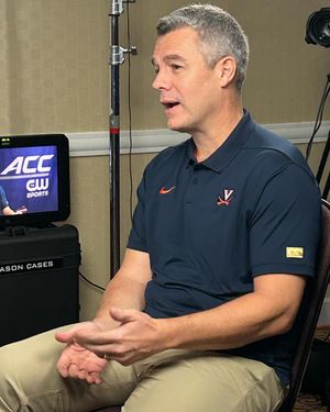 Image post by @uvamenshoops on Instagram