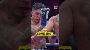 Video post by @daznboxing on YouTube