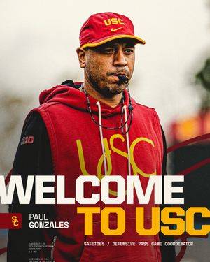Image post by @uscfb on Instagram