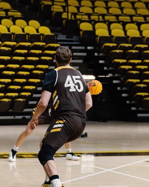 Image post by @wyo_mbb on Instagram
