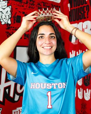 Image post by @UHCougarSoccer on Twitter