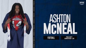 Image post by @FAUOwlsFootball on Facebook