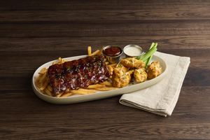 Image post by @daveandbusterskansascity on Instagram