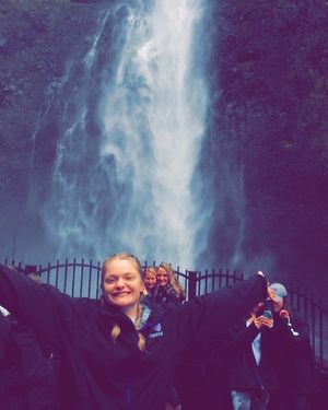 Image post by @hpuwlax on Instagram