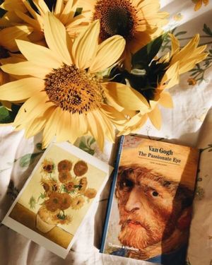 Image post by @loralyee on Instagram