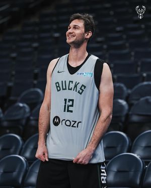 Image post by @bucks on Instagram