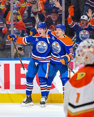 Image post by @nhlde on Instagram