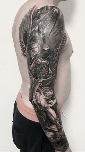 Video post by @skindesigntattoos on Instagram