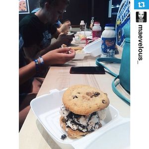 Image post by @insomniacookies on Instagram
