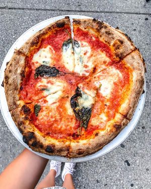 Image post by @everything_delish on Instagram
