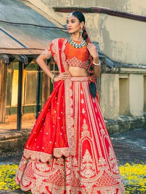 Image post by @ambika_fashion_kolkata on Instagram