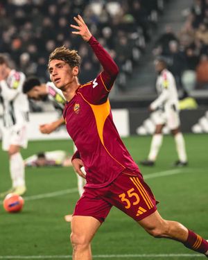 Image post by @officialasroma on Instagram