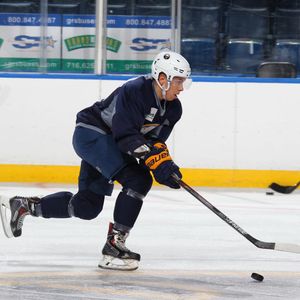 Image post by @buffalosabres on Instagram