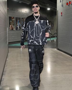 Image post by @melo on Instagram