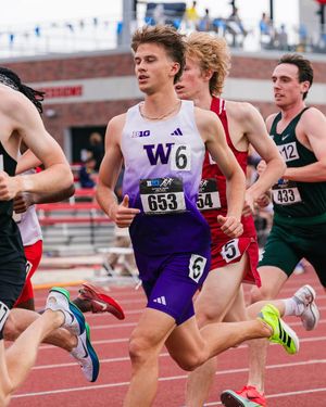 Image post by @uwtrack on Instagram