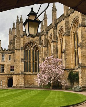 Image post by @oxford_uni on Instagram