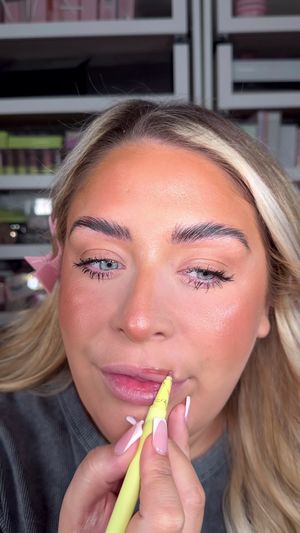 Video post by @beckymorganmakeup on TikTok