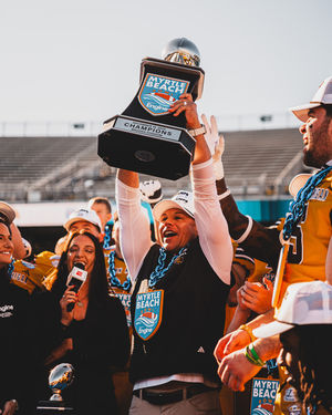 Image post by @wmu_football on Instagram