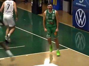 Video post by @Arka Gdynia Kosz on Facebook