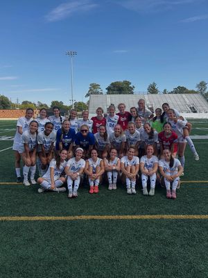 Image post by @drakewomensoccer on Instagram