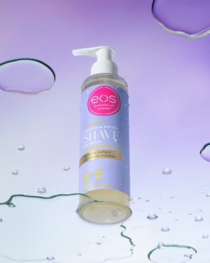 Image post by @eosproducts on Instagram