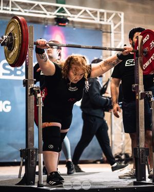 Image post by @caitlindavies.lifts on Instagram
