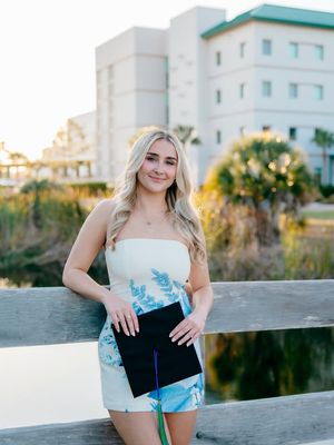 Image post by @maddiesswfphotography on Facebook
