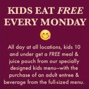 Image post by @estreetcafe on Facebook