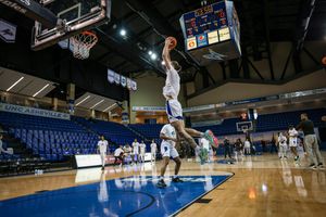 Image post by @UNCAvlMBB on Twitter