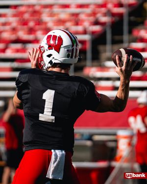 Image post by @badgerfootball on Instagram