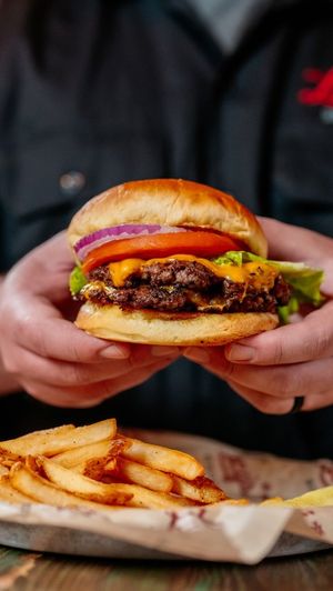 Image post by @lucys7burgerbar on Facebook
