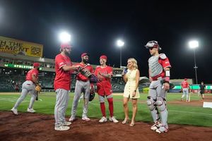 Image post by @logan_ohoppe on Instagram