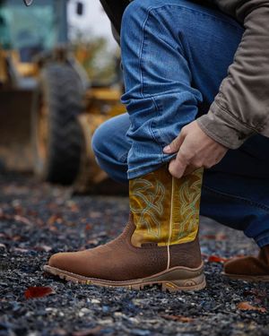 Image post by @tonylamaboots on Instagram