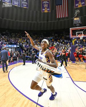 Image post by @marchmadnesswbb on Instagram