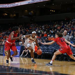Image post by @uvawomenshoops on Instagram