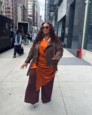 Image post by @comediennemspat on Instagram