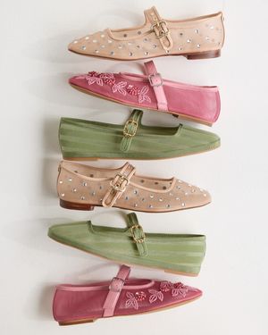 Image post by @zappos on Instagram